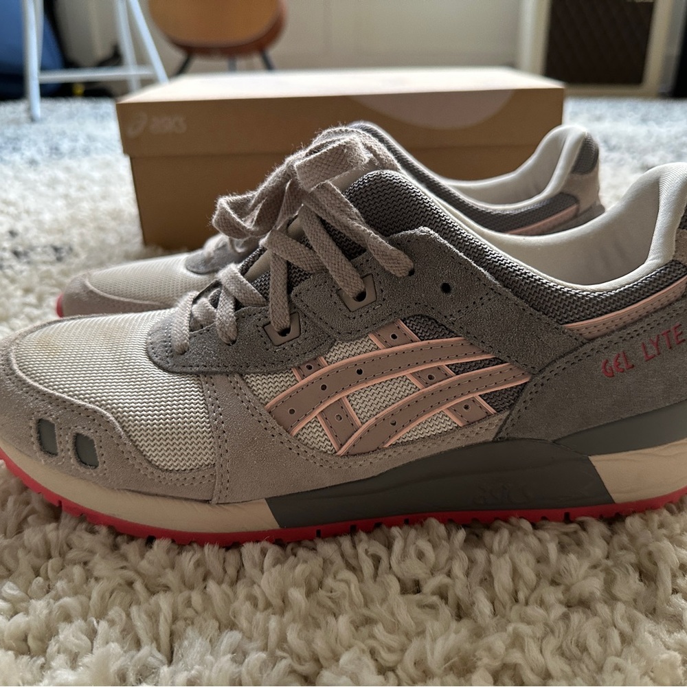 ASICS GEL-LYTE III OG OATMEAL FAWN w/box & extra laces (Men's 10.5, Worn Twice) - Picture 11 of 11